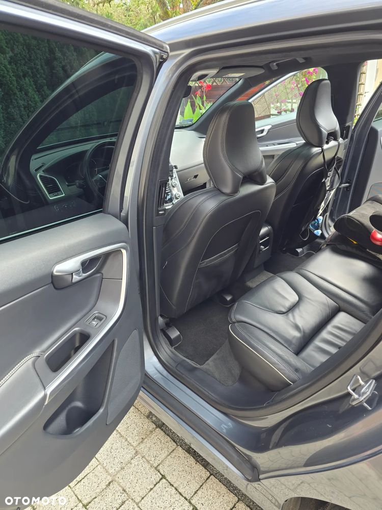 Volvo XC 60 D4 Drive-E R-Design Kinetic - 6