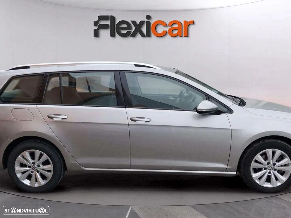 VW Golf Variant 1.6 TDi Confortline - 8