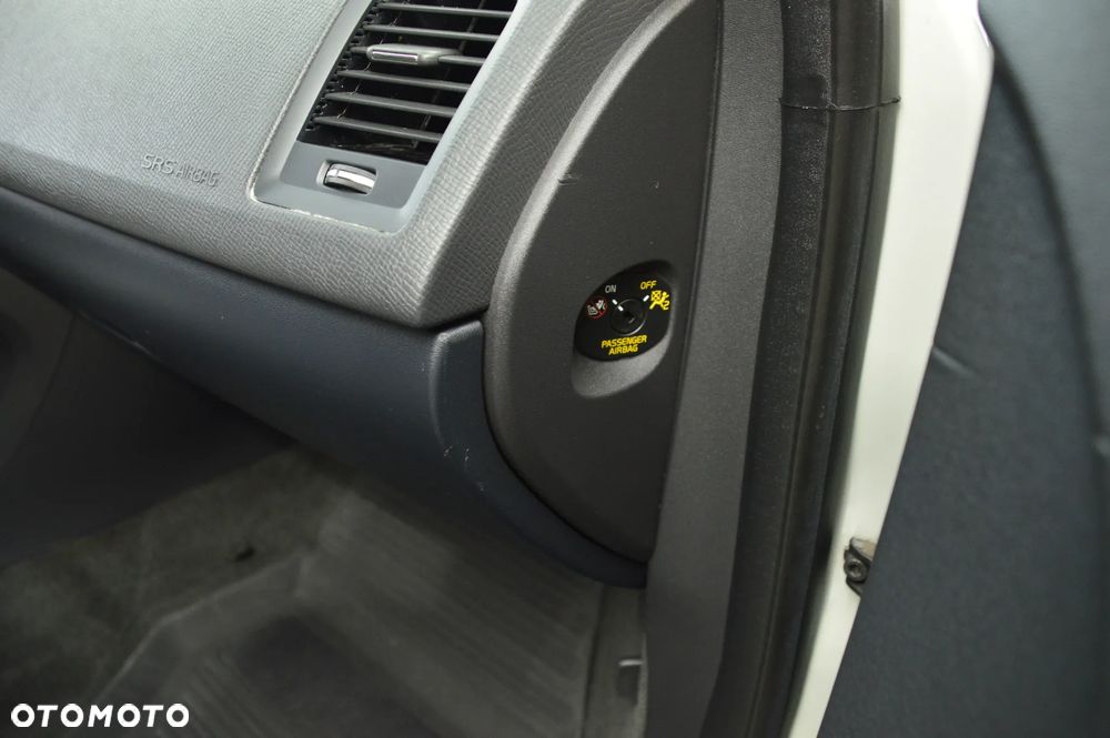 Volvo XC 60 D4 AWD Geartronic Momentum - 22