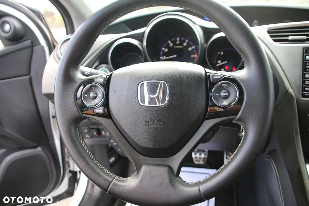 Honda Civic Tourer 1.8 i-VTEC Style Edition - 24