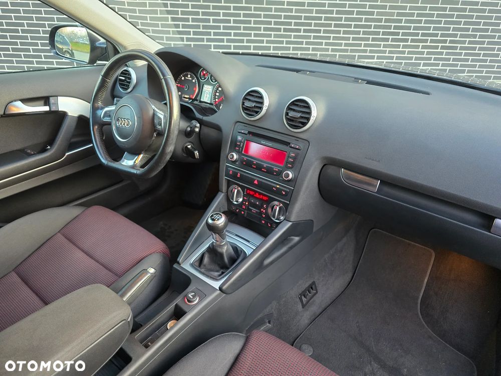 Audi A3 3-drzwiowe 2.0 TDI Attraction - 7