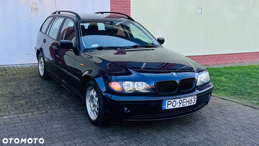 BMW Seria 3 318i - 1