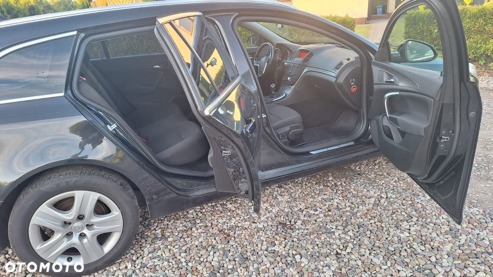Opel Insignia - 18
