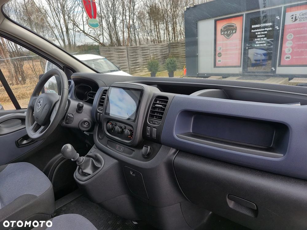 Opel Vivaro - 21