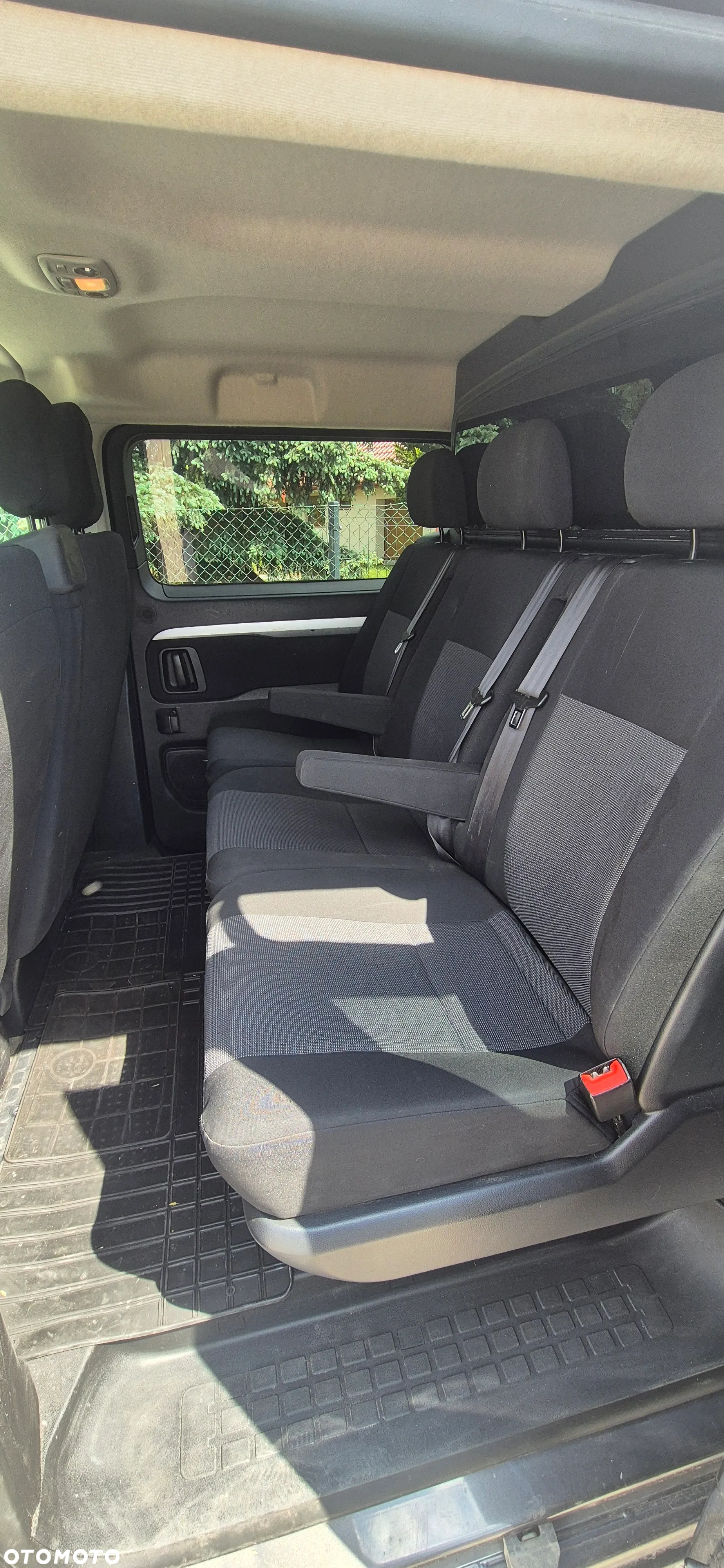 Opel Vivaro C - 12