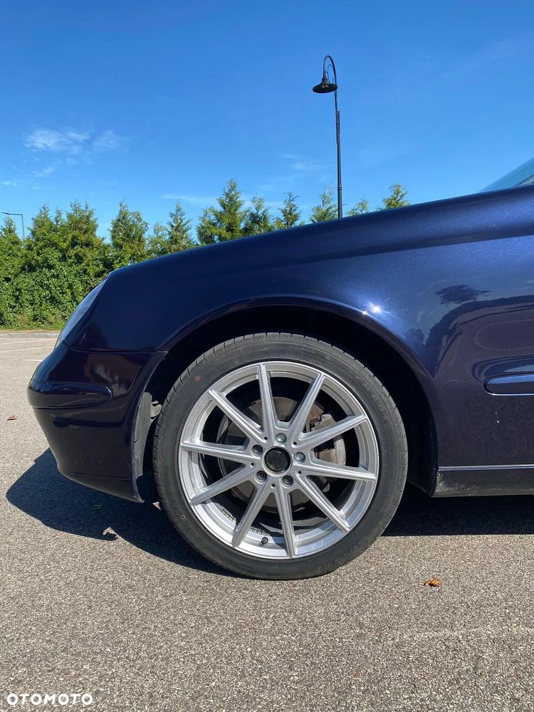 Mercedes-Benz Klasa E 220 T CDI Classic - 4