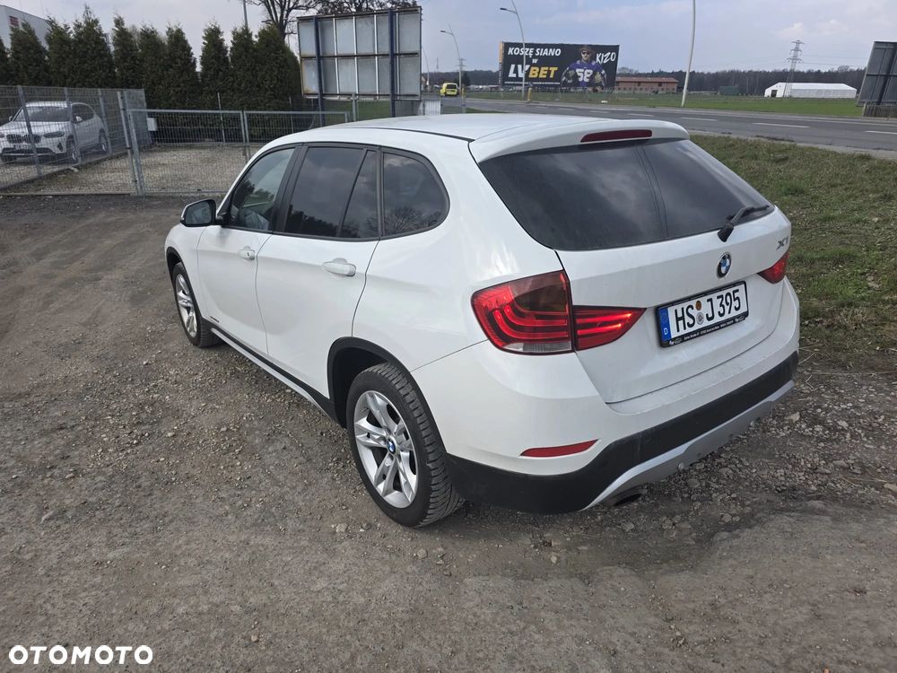 BMW X1 sDrive16d xLine - 3