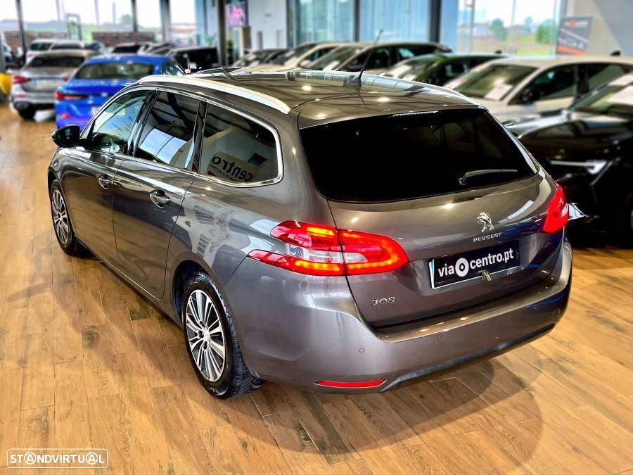 Peugeot 308 SW 1.2 PureTech Allure Pack EAT8 — fotografia 4