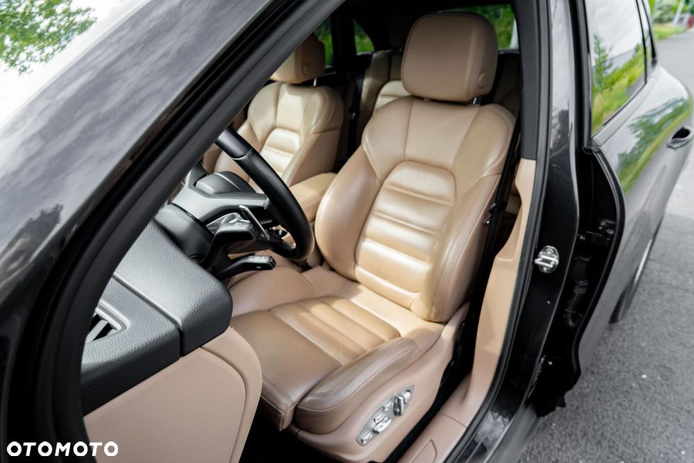 Porsche Macan Standard - 13