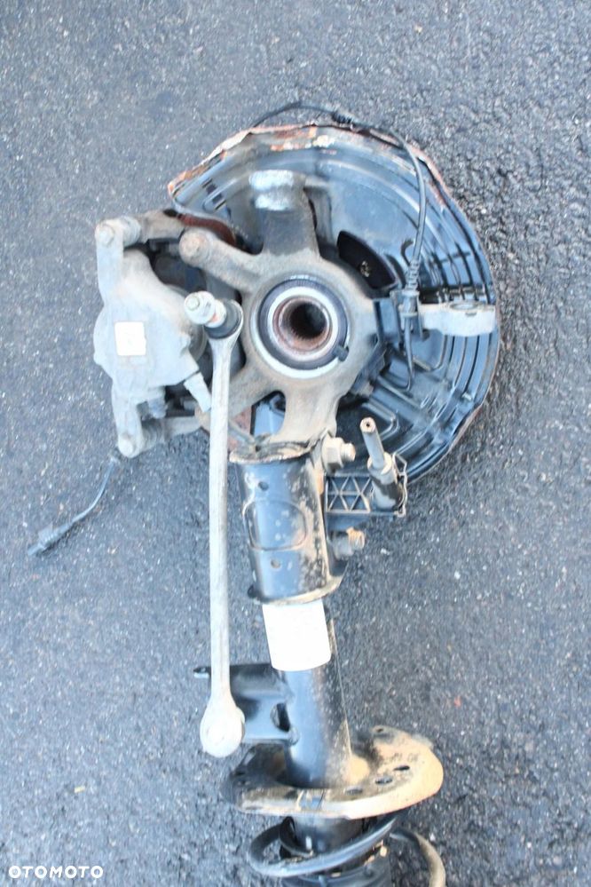 ZWROTNICA AMORTYZATOR MCPERSON LEWY PRZÓD MERCEDES A KLASA W176 1.5 CDI - 6