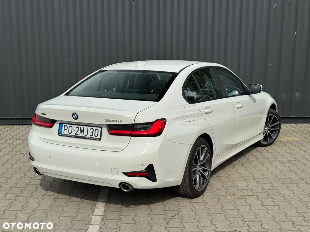 BMW Seria 3 320d xDrive - 9