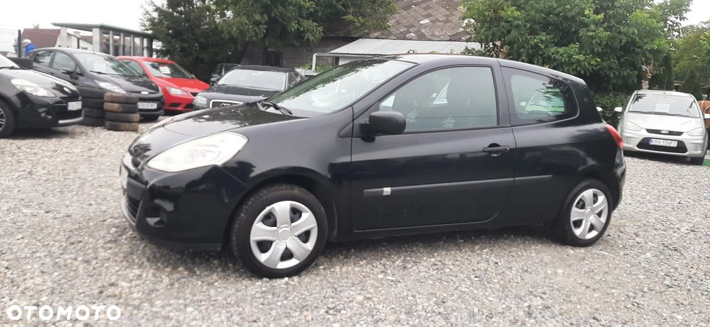 Renault Clio - 1