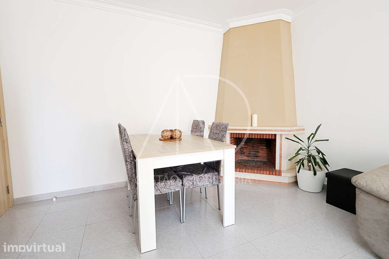 APARTAMENTO T2 REMODELADO - Grande imagem: 2/15