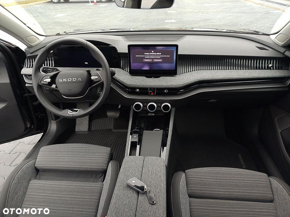 Skoda Superb 2.0 TDI SCR Selection DSG - 21