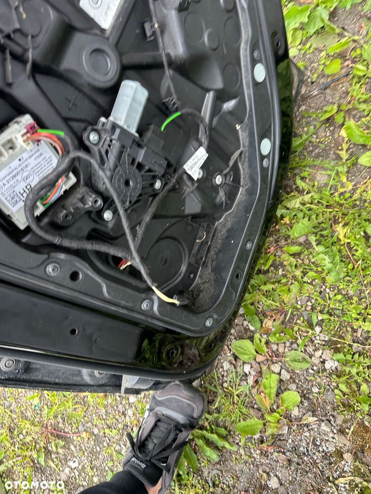 MERCEDES E 213 drzwi  czarne 040  szyba zamek podnośnik  tył przód - 30