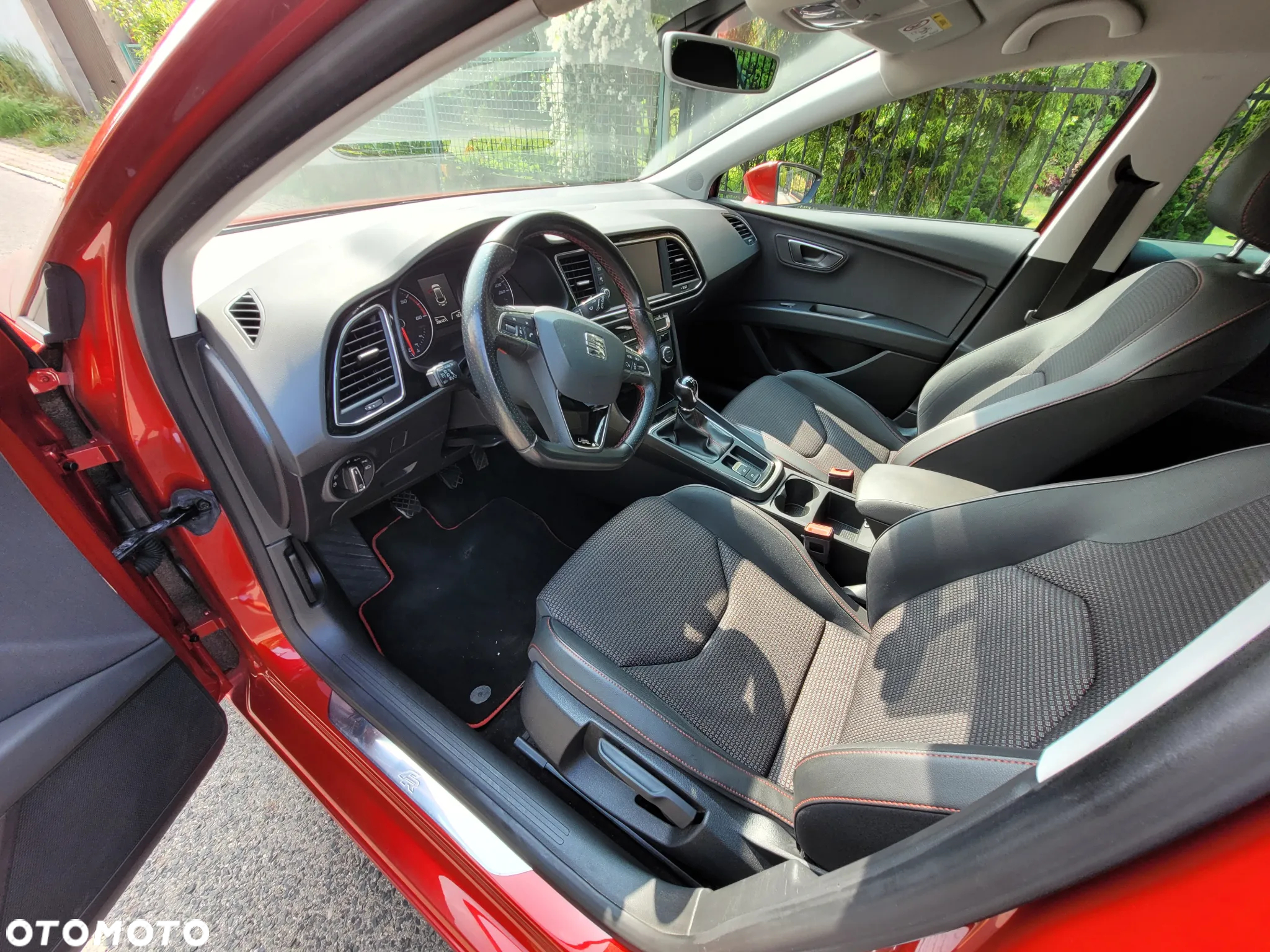 Seat Leon Sportstourer 2.0 TDI FR Plus - 18
