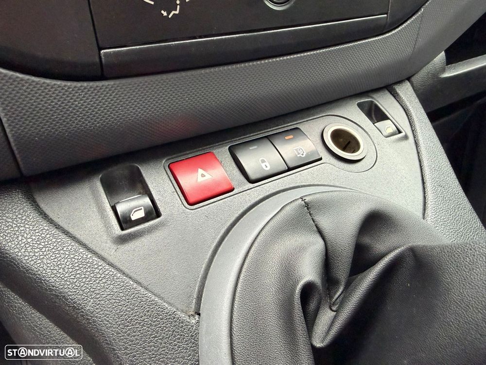 Citroën Berlingo 1.6 HDi 800 Longo Club - 23