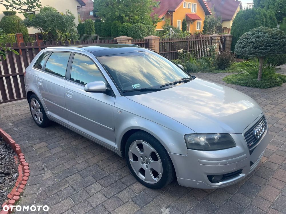 Audi A3 Sportback - 1