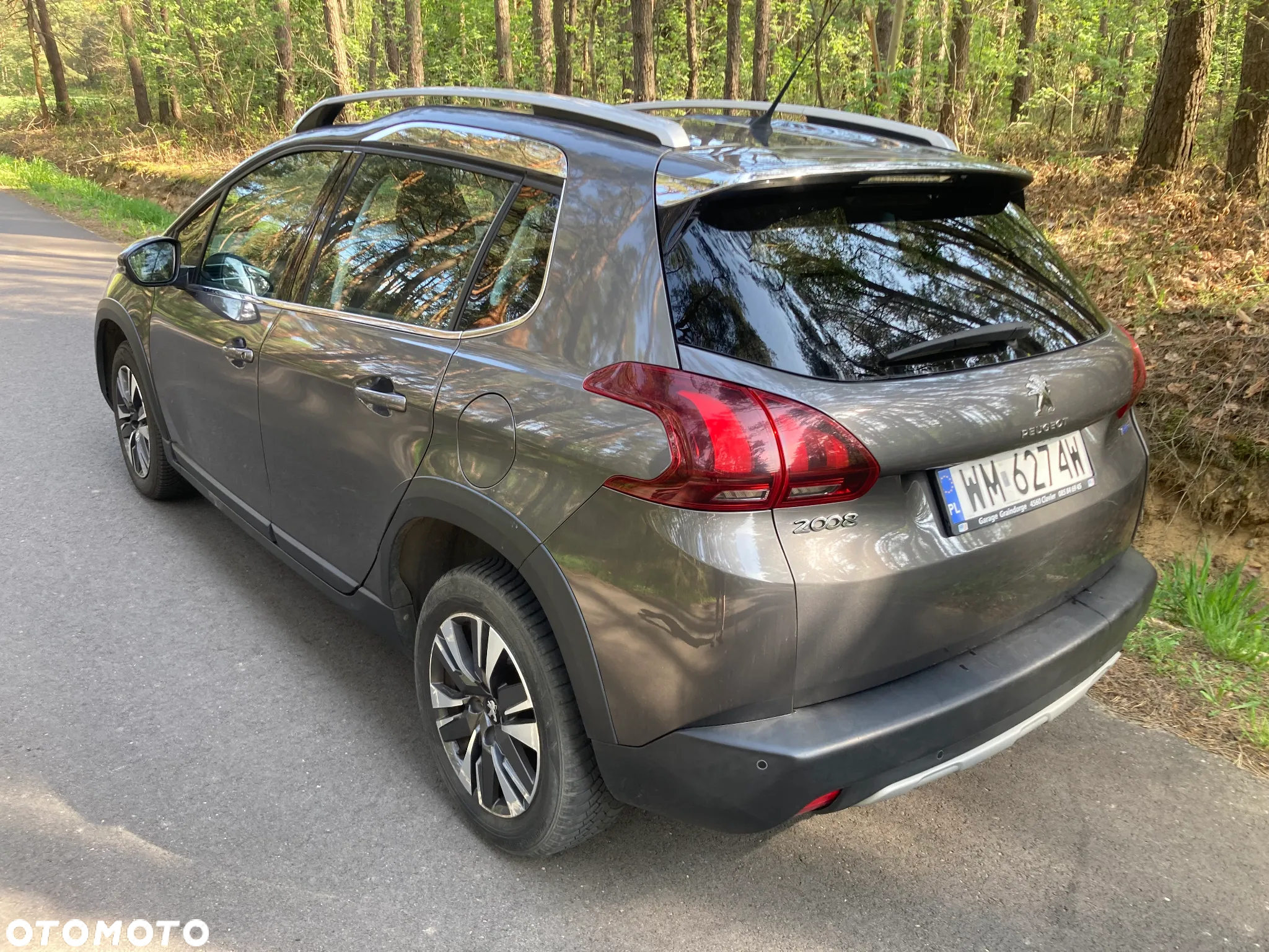 Peugeot 2008 1.2 Pure Tech Allure S&S EAT6 - 4