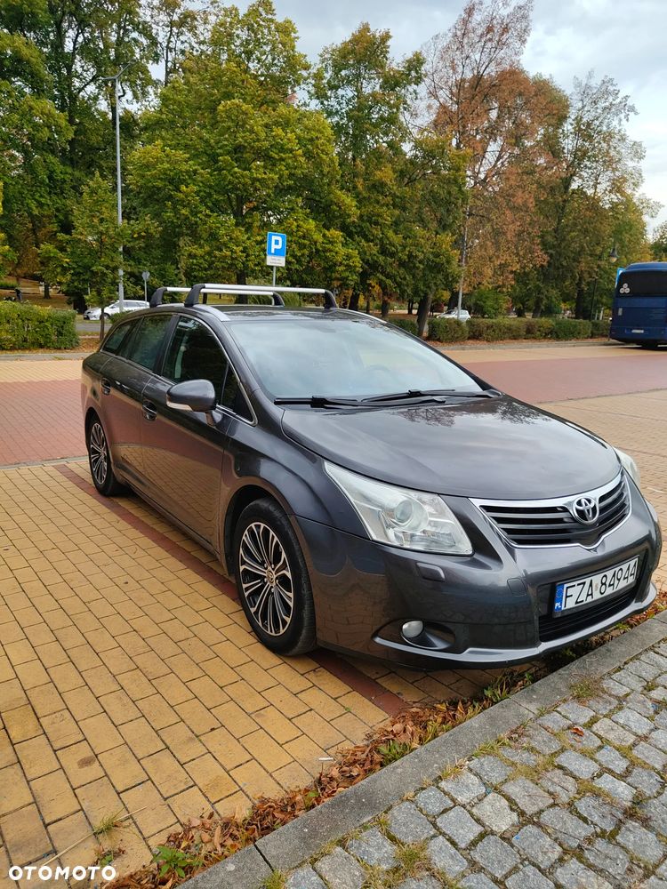 Toyota Avensis 2.0 Sol plus - 31