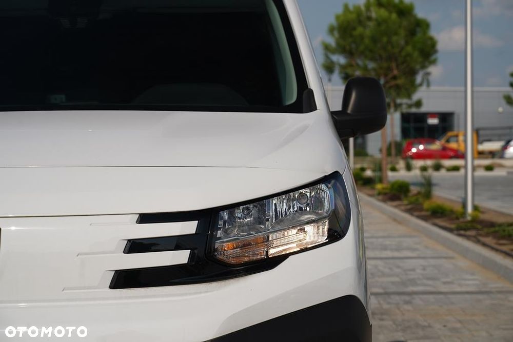 Peugeot e-Partner VAN L2 - 25