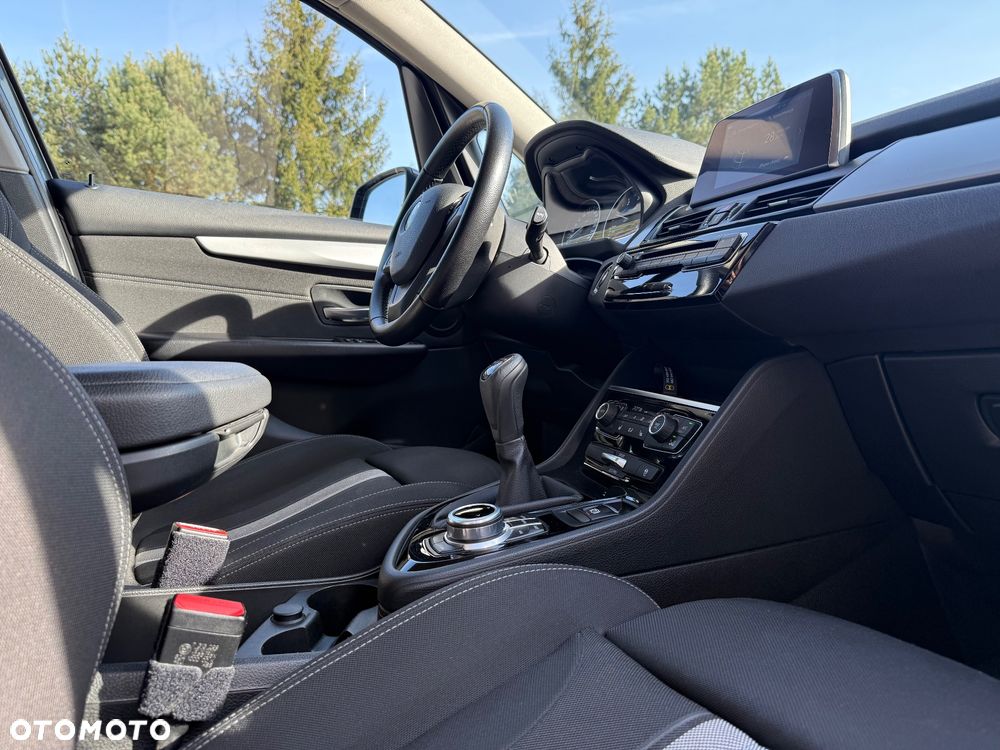 BMW Seria 2 218d GT Sport Line - 13