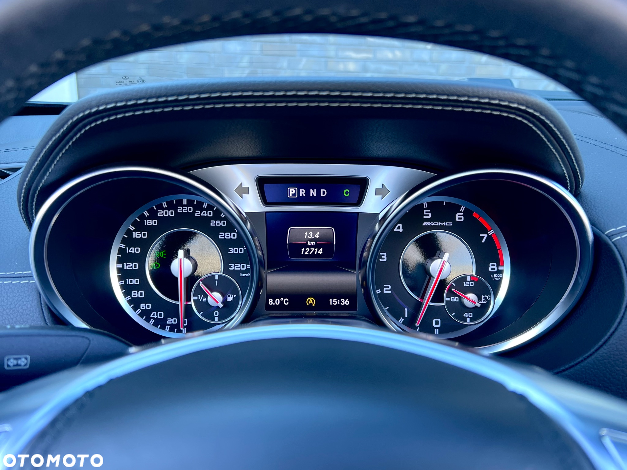 Mercedes-Benz SL 63 AMG AMG Speedshift MCT 7-Gang Sportgetriebe AMG Performance Package - 24