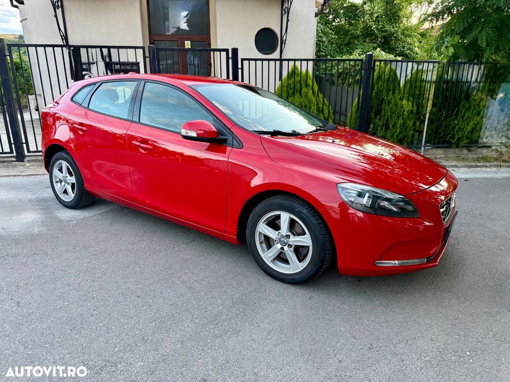 Volvo V40 T2 Momentum - 27