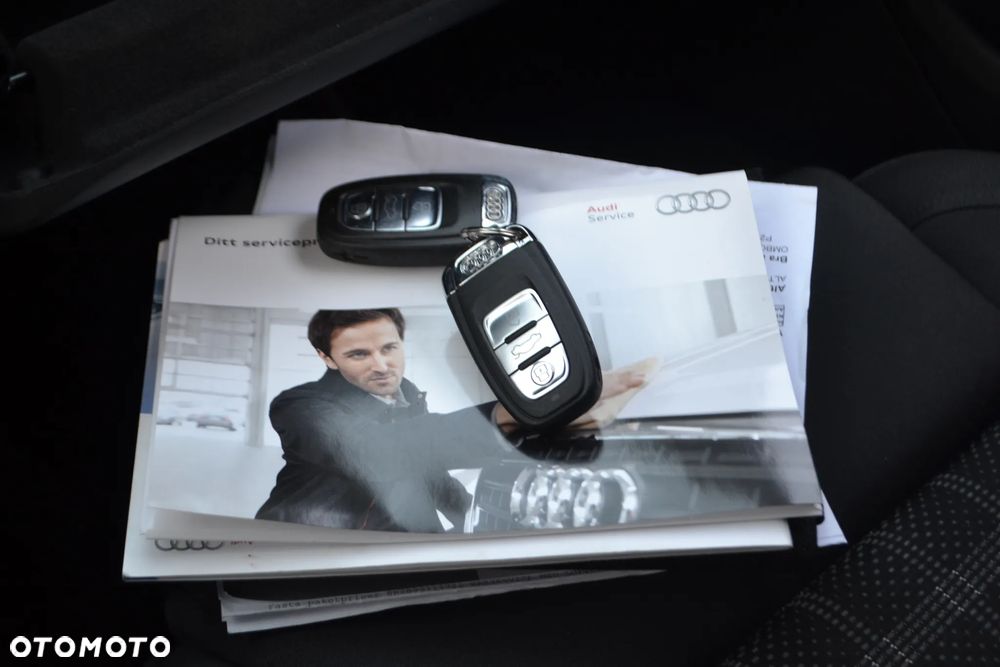 Audi A4 Limousine - 28