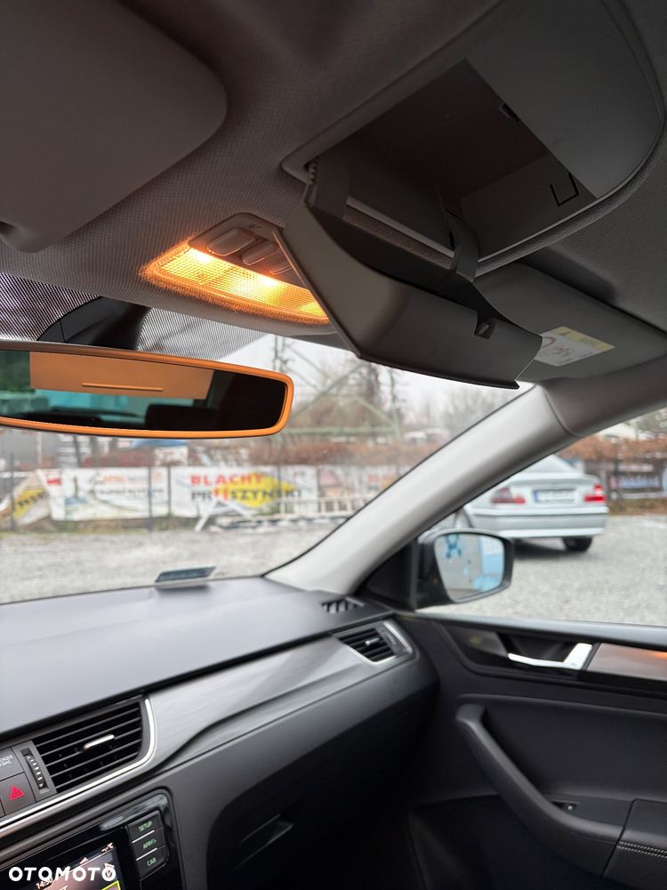 Skoda RAPID 1.0 TSI Style - 19