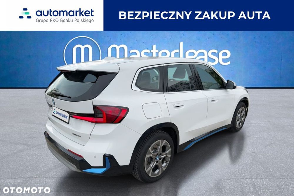 BMW iX1 xDrive30 66.5kWh xLine - 5