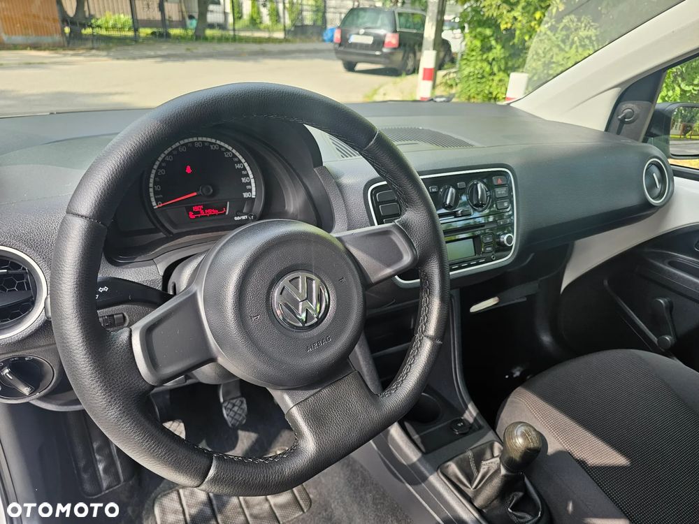 Volkswagen up! Standard - 11