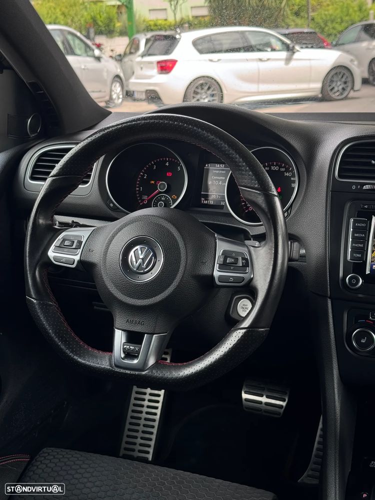 VW Golf 2.0 TSi GTI EDITION 35 DSG - 17