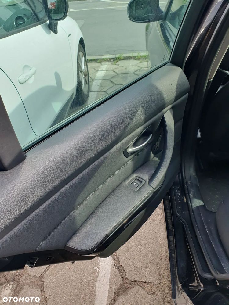 BMW Seria 3 318d DPF - 5