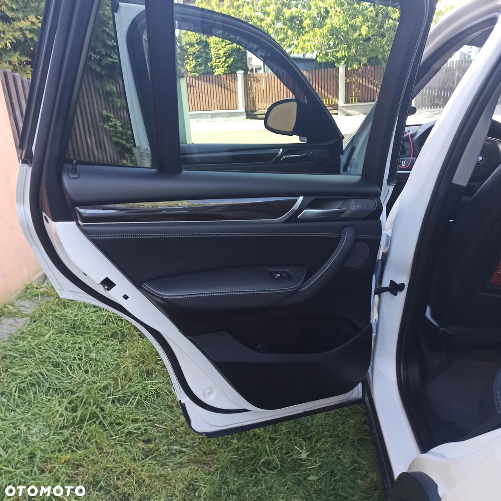 BMW X3 xDrive35i - 17