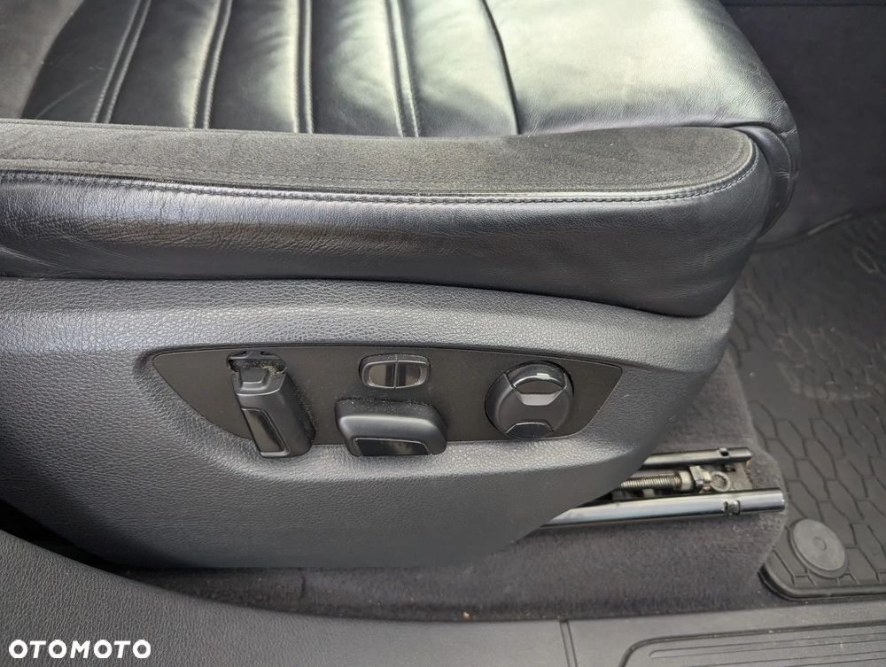 Volkswagen Touareg 3.0 V6 TDI Blue Motion DPF Automatik - 17