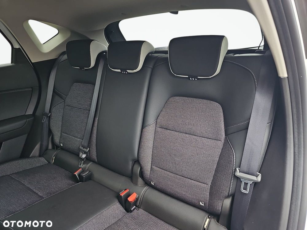 Renault Captur 1.6 E-TECH Full Hybrid 145 Techno - 10