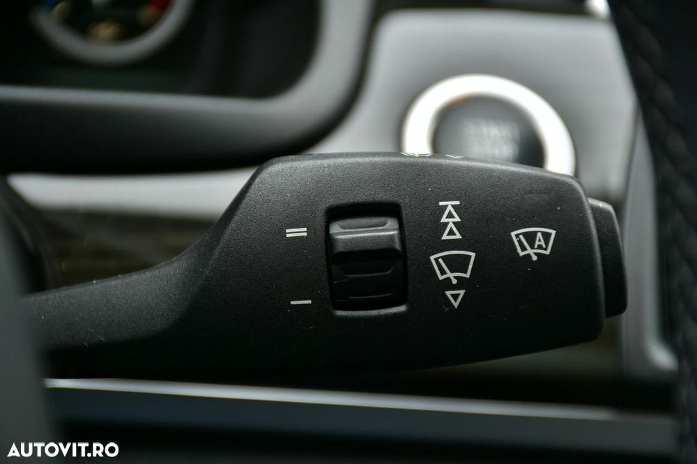 BMW Seria 5 535d xDrive Touring Aut. Luxury Line - 17