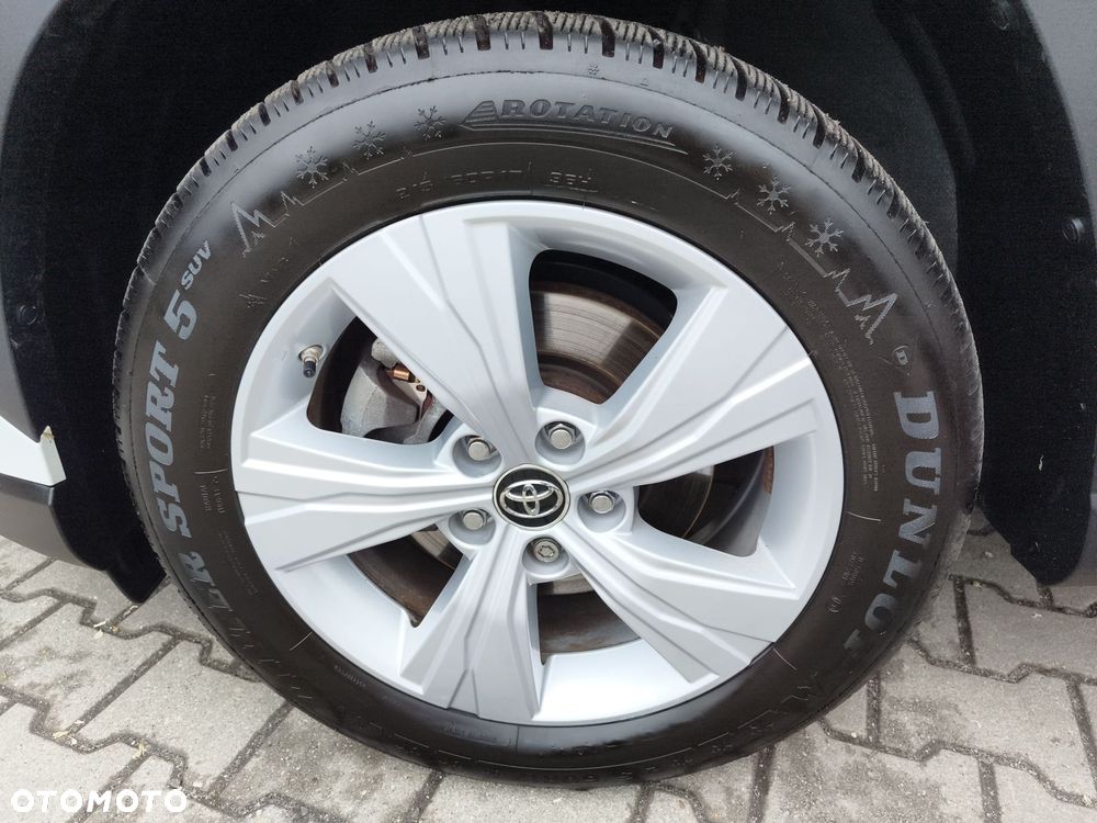 Toyota Corolla Cross - 16