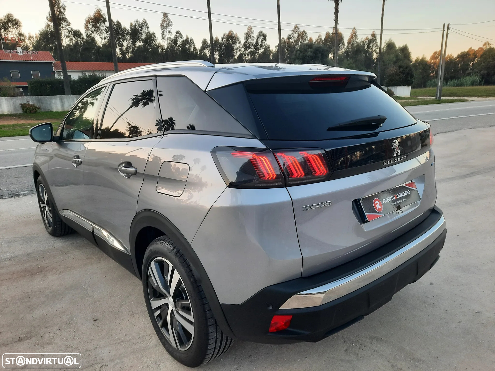 Peugeot 3008 1.6 Hybrid Allure Pack e-EAT8 - 12