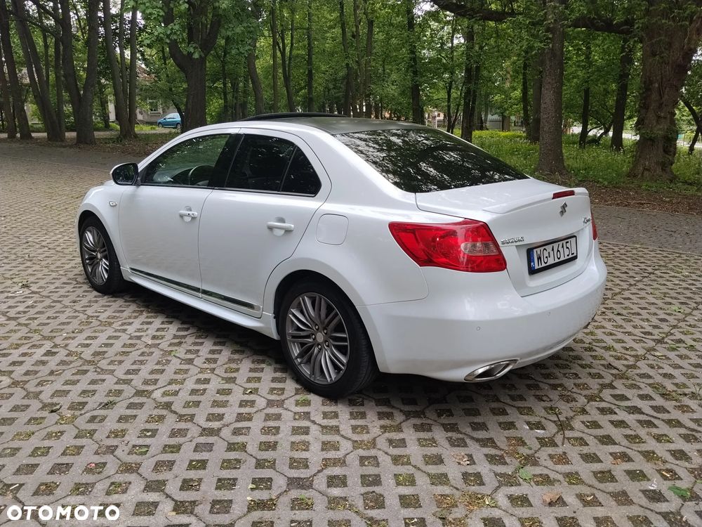 Suzuki Kizashi - 3