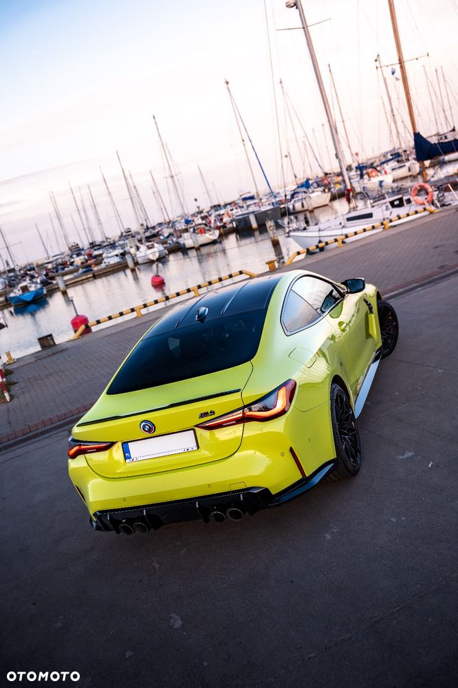 BMW M4 2022 photo 3