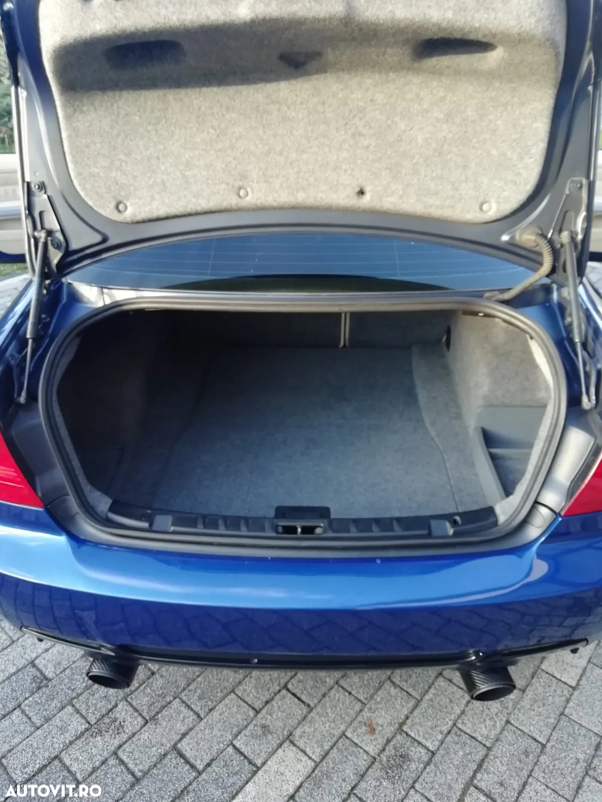 BMW Seria 3 320Cd Coupe - 6