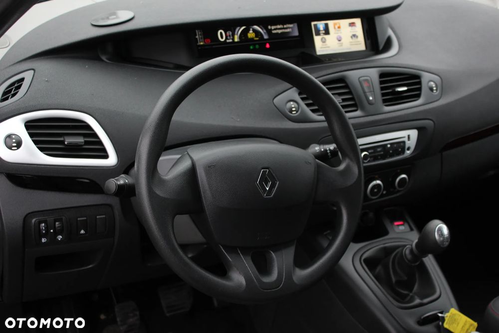 Renault Scenic 1.6 16V 110 Dynamique - 12