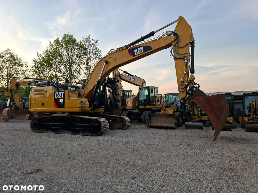 Caterpillar CAT 326 FL - 13