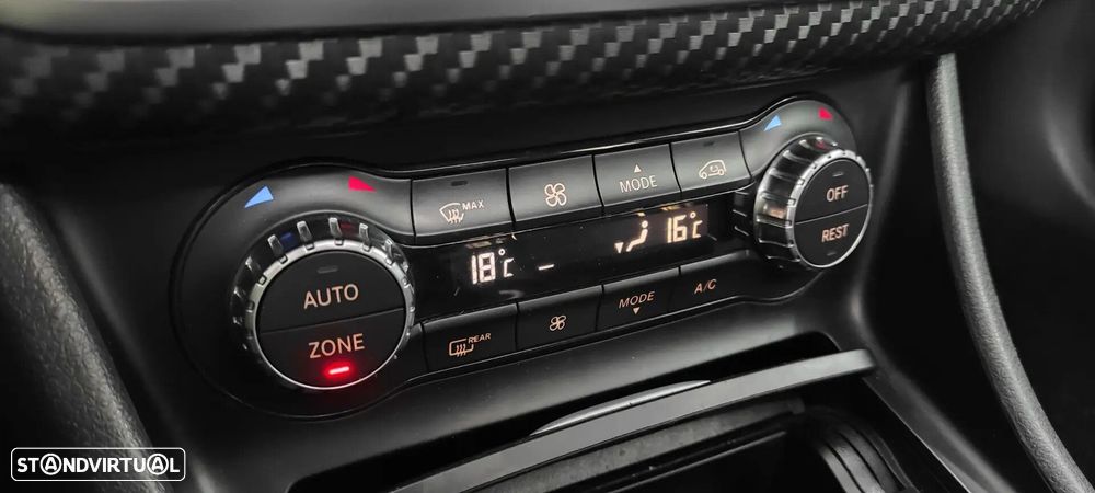 Mercedes-Benz A 180 d AMG Line - 35