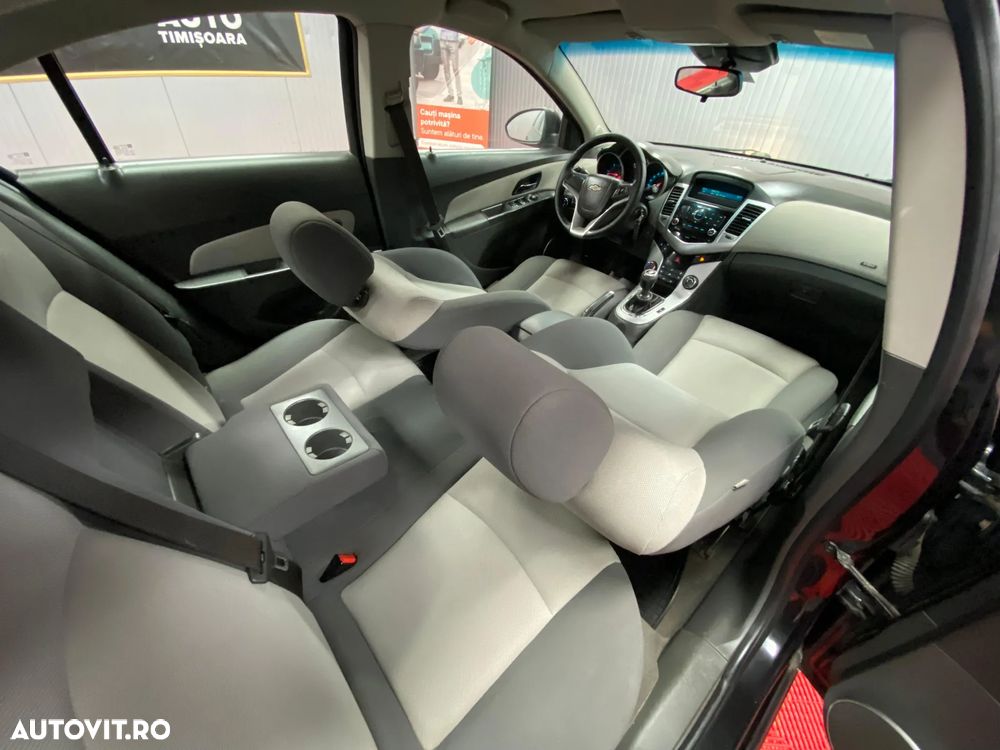 Chevrolet Cruze - 15