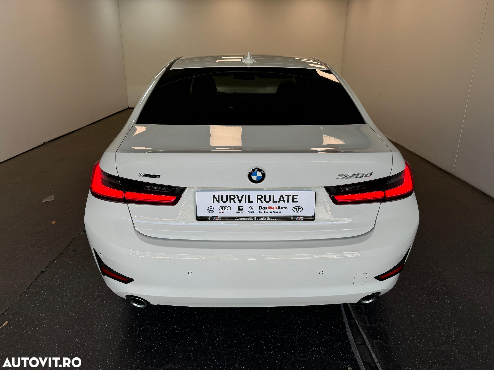 BMW Seria 3 320d xDrive AT - 14