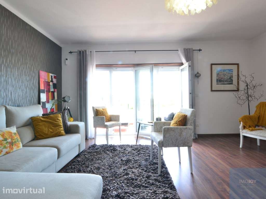 Apartamento T3 Renovado na Nazaré - Grande imagem: 4/47