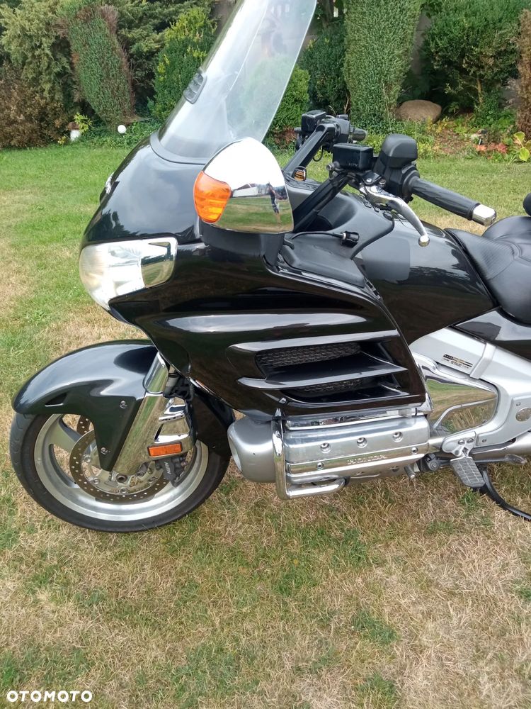 Honda GL - 16
